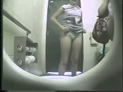 girls peeing and pooping
